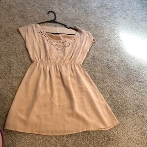 Petticoat alley peach short sleeve cinched waist mini dress 100% silk